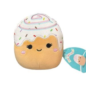 Squishmallow 5” Rease